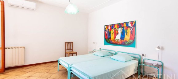 4-salle Villa à Gavorrano, Italy No. 35731 36