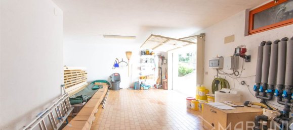 4-salle Villa à Gavorrano, Italy No. 35731 20