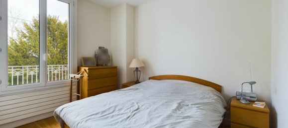 3 bedrooms House in Clamart, France No. 186521 6