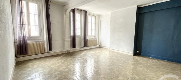 Edifício T2 em Chartres, France N.º 86598 8