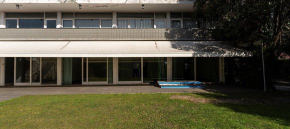 5 bedrooms Villa in Lisbon, Portugal No. 120164 3