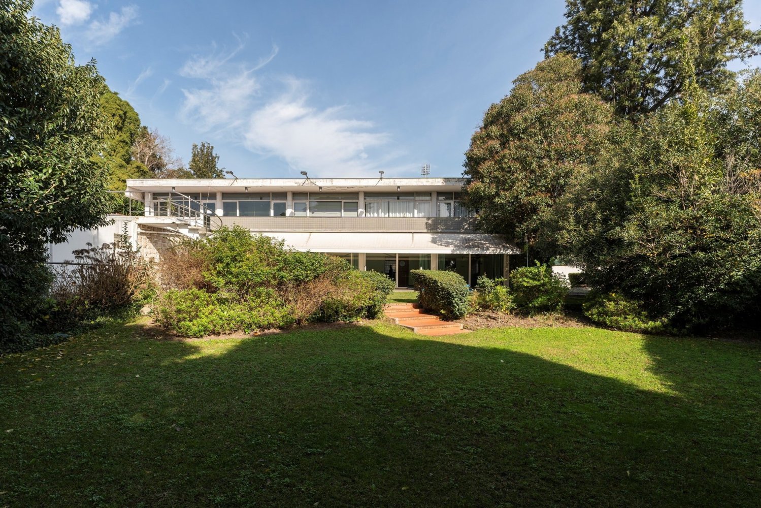 5 bedrooms Villa in Lisbon, Portugal No. 120164