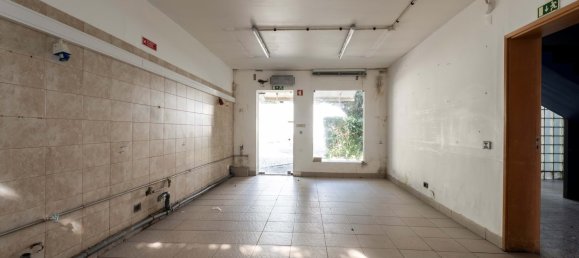 5 bedrooms Villa in Lisbon, Portugal No. 120164 19