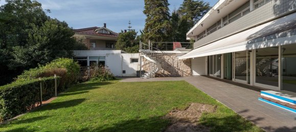 5 bedrooms Villa in Lisbon, Portugal No. 120164 4