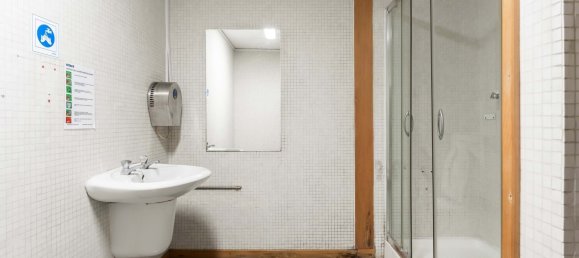 5 bedrooms Villa in Lisbon, Portugal No. 120164 18