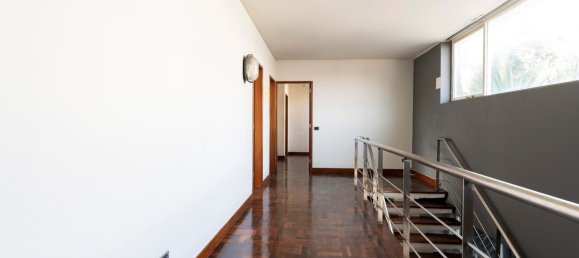 5 bedrooms Villa in Lisbon, Portugal No. 120164 11