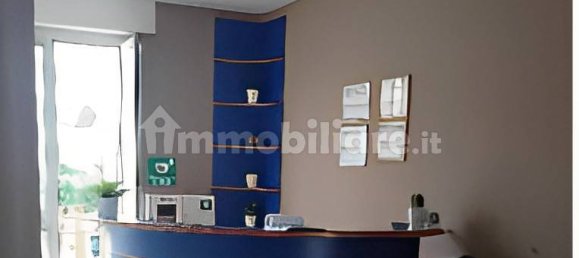 421m² Commercial property in Montesilvano, Italy No. 343539 3