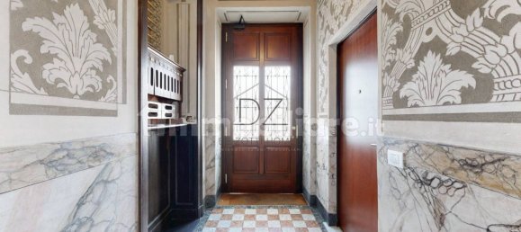 2 bedrooms Apartment in Milan, Italy No. 337385 4