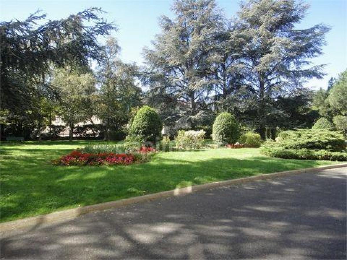 Кондоминиум  с 3 спальнями в Обервилье, Франция № 32364