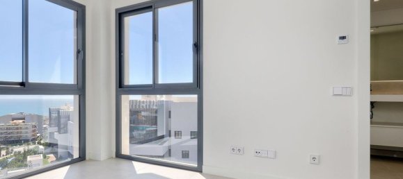 3 bedrooms Penthouse in Fuengirola, Spain No. 179988 9