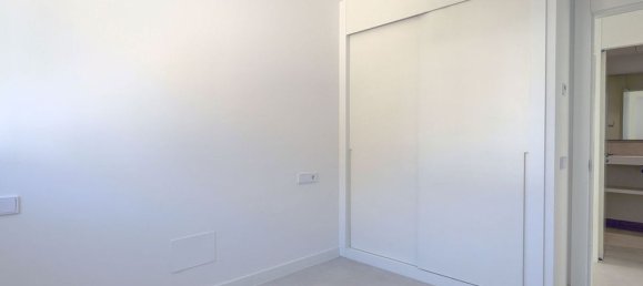 3 bedrooms Penthouse in Fuengirola, Spain No. 179988 13