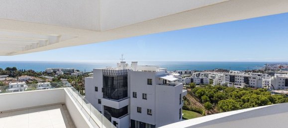 3 bedrooms Penthouse in Fuengirola, Spain No. 179988 37