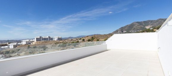 3 bedrooms Penthouse in Fuengirola, Spain No. 179988 19