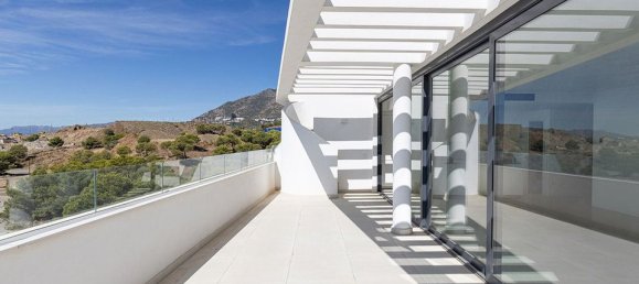 3 bedrooms Penthouse in Fuengirola, Spain No. 179988 22