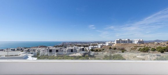 3 bedrooms Penthouse in Fuengirola, Spain No. 179988 18