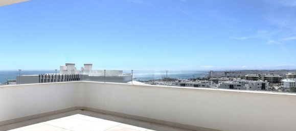 3 bedrooms Penthouse in Fuengirola, Spain No. 179988 20