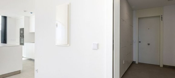 3 bedrooms Penthouse in Fuengirola, Spain No. 179988 10