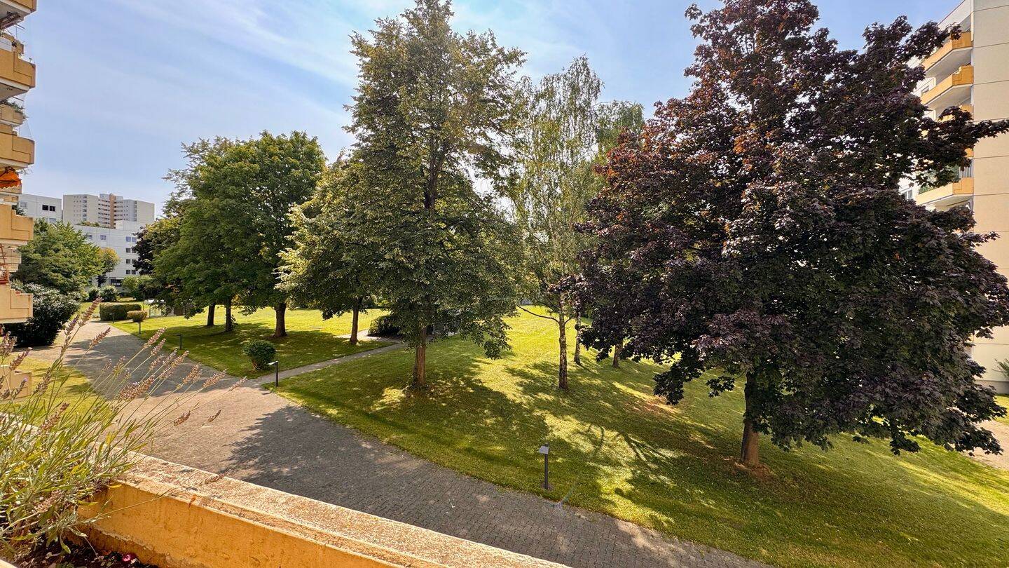 2غرفة شقة في Stuttgart, Germany رقم 348426