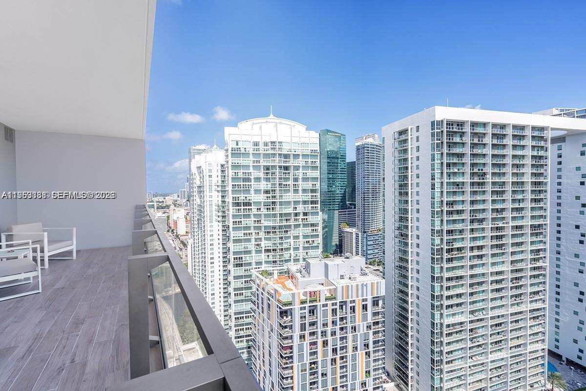 2 dormitorios propiedad comercial en venta en Miami, Miami-Dade, Florida, USA № 615375