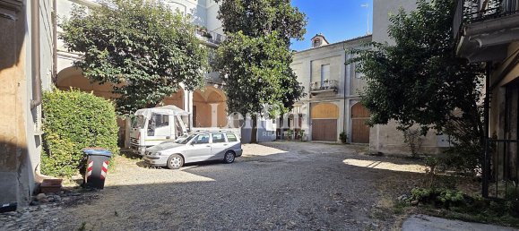 150m² Commercial property in Casale Monferrato, Italy No. 347732 4