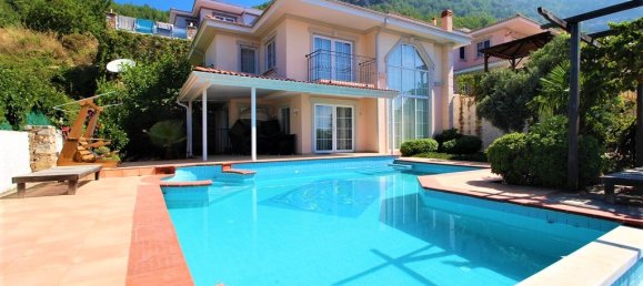 Villa 4+1 in Tepe, Turkey No. 16438 9