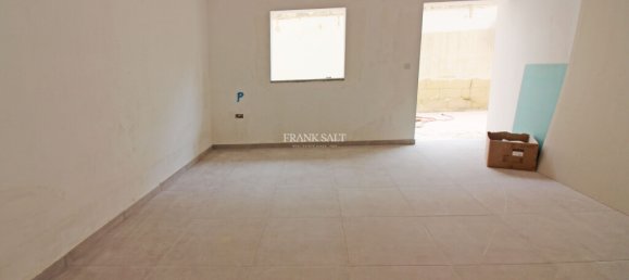 150m² Shophouse in Mosta, Malta No. 13116 4