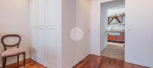 4-salle Appartement à Rome, Italy No. 89256 16