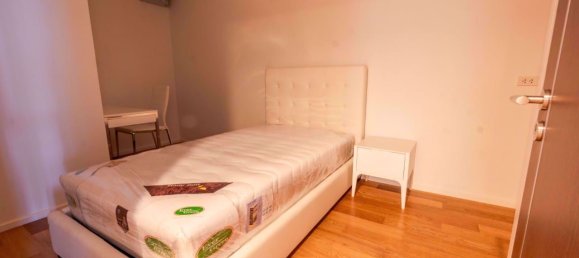 3 bedrooms Condo in Watthana, Thailand No. 5082 4