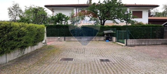 3 rooms Apartment in Susegana, Italy No. 298753 19