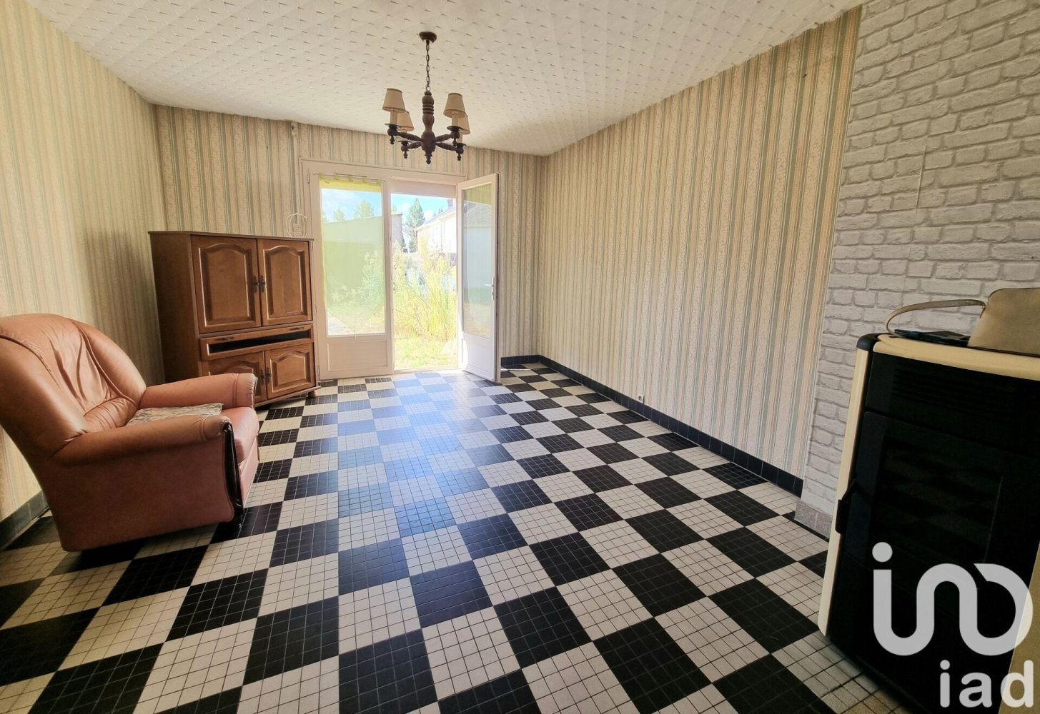 Дом с 5 спальнями в Ле Пюи-Нотр-Дам, Франция № 333042