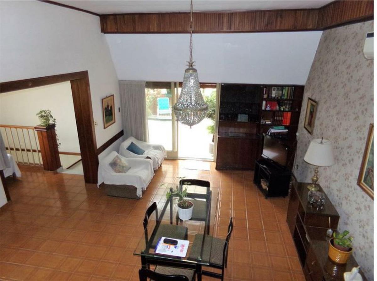 3 bedrooms House in Buenos Aires, Argentina No. 86645