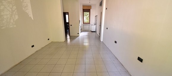 3-Zimmer Wohnung in Muggiò, Italy, Nr. 334548 5