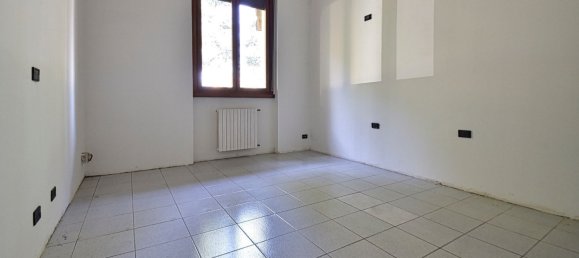 3-Zimmer Wohnung in Muggiò, Italy, Nr. 334548 10