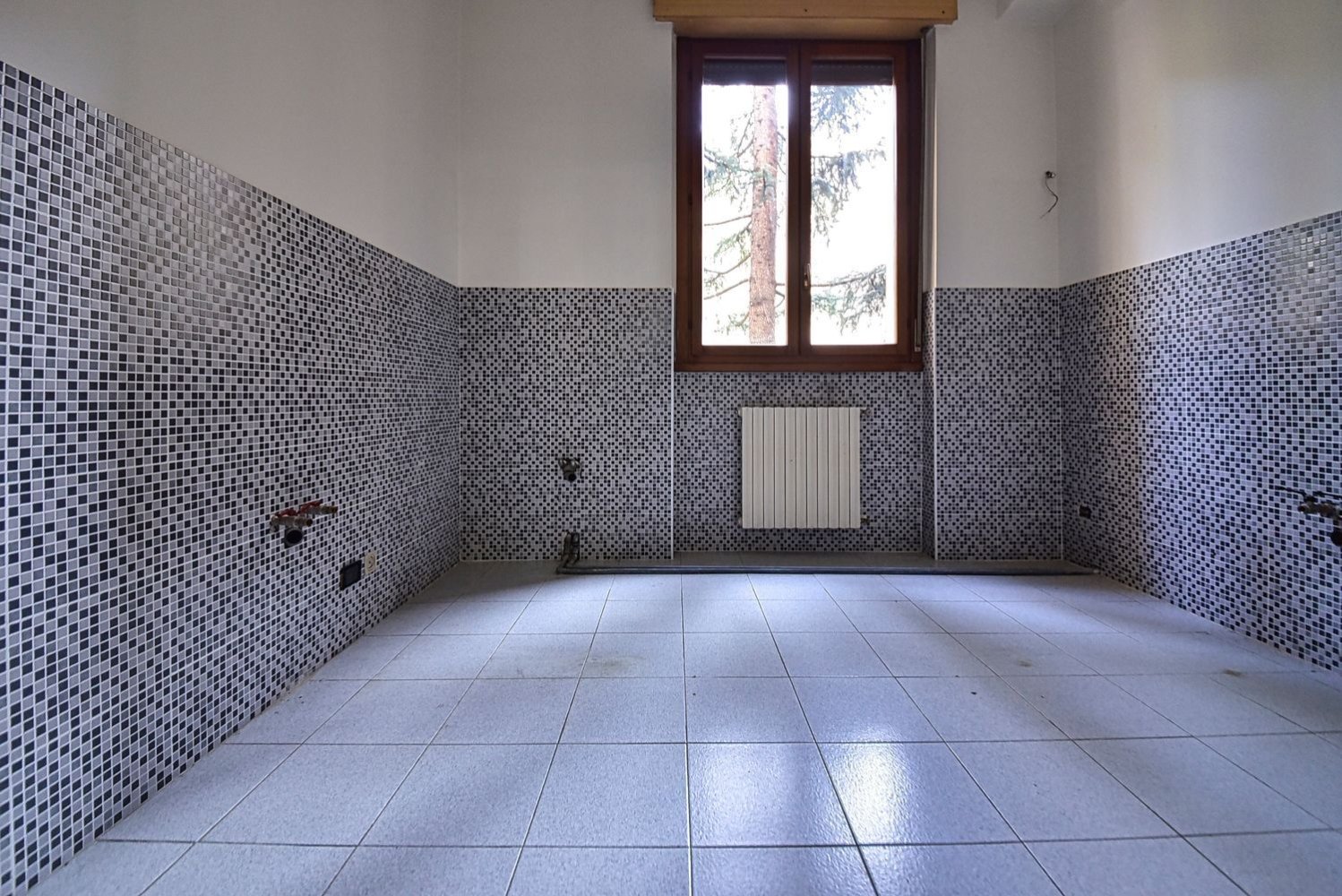 3-Zimmer Wohnung in Muggiò, Italy, Nr. 334548