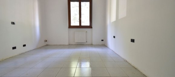 3-Zimmer Wohnung in Muggiò, Italy, Nr. 334548 9