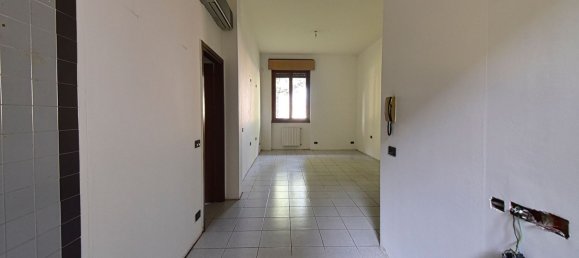 3-Zimmer Wohnung in Muggiò, Italy, Nr. 334548 7