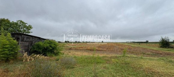 3 chambres Maison à Mirandola, Italy No. 262735 4