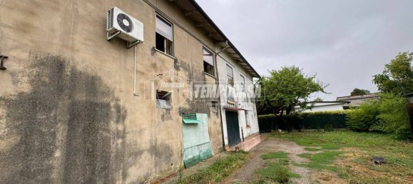 3 chambres Maison à Mirandola, Italy No. 262735 3