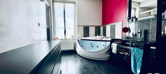 Adosado de 3 dormitorios en Reims, France No. 265878 10