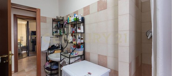 4 Schlafzimmer Wohnung in Roccastrada, Italy, Nr. 316836 5