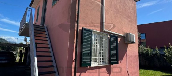 4 bedrooms House in Castelnuovo Magra, Italy No. 353110 5