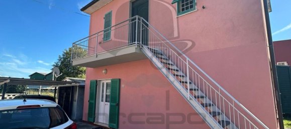 4 bedrooms House in Castelnuovo Magra, Italy No. 353110 4