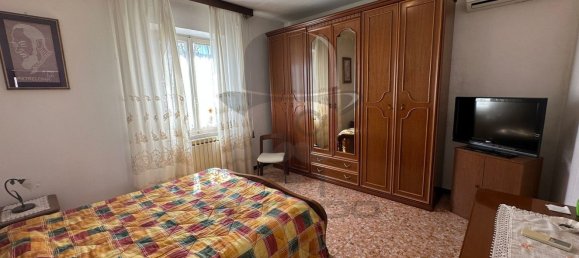 4 bedrooms House in Castelnuovo Magra, Italy No. 353110 29