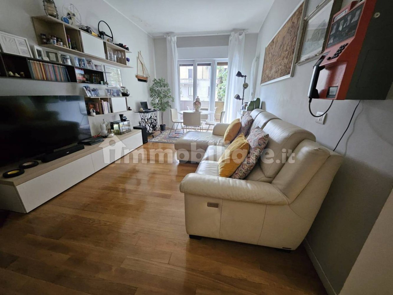 2 Schlafzimmer Wohnung in Milan, Italy, Nr. 259915