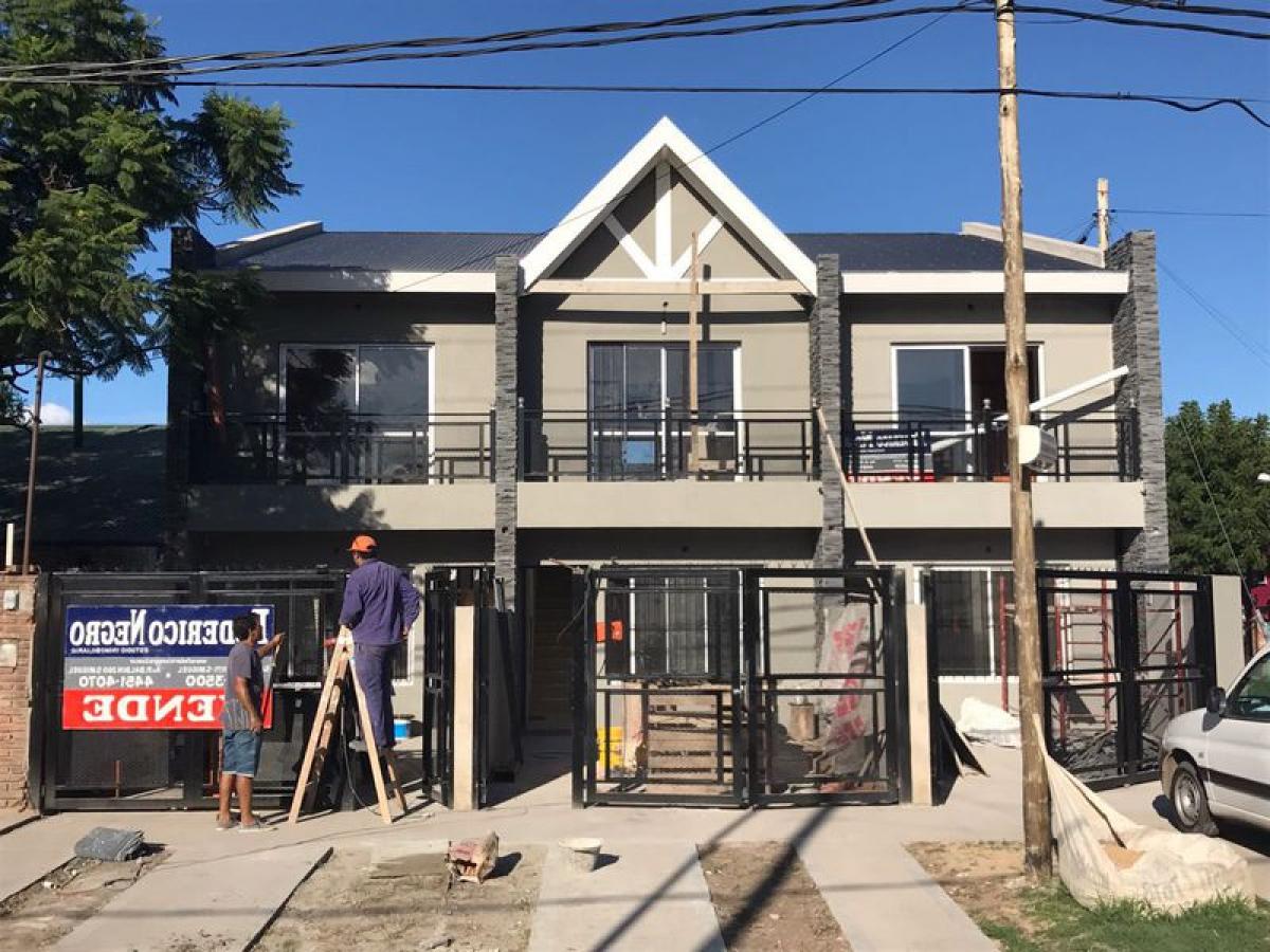 2 bedrooms House in San Miguel, Argentina No. 56992