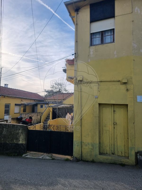 Дом с 2 спальнями в Вила Нова ди Гая, Португалия № 25130