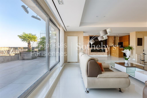 4 bedrooms Penthouse in Paris, France No. 168056