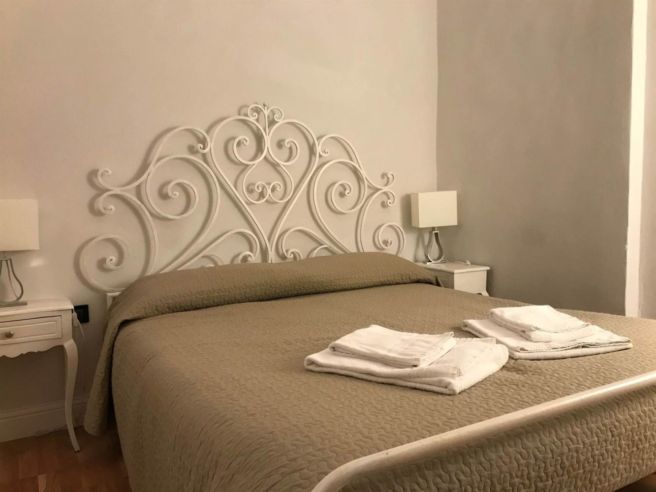2 Schlafzimmer Wohnung in Florence, Italy, Nr. 378063