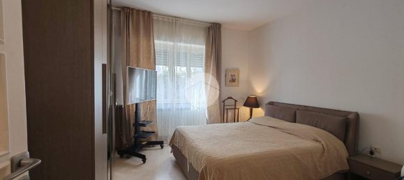 4 rooms Apartment in Naples, Italy No. 3533 9