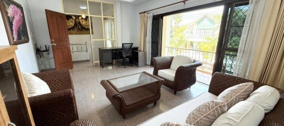 4 bedrooms House in Pattaya, Thailand No. 26716 28